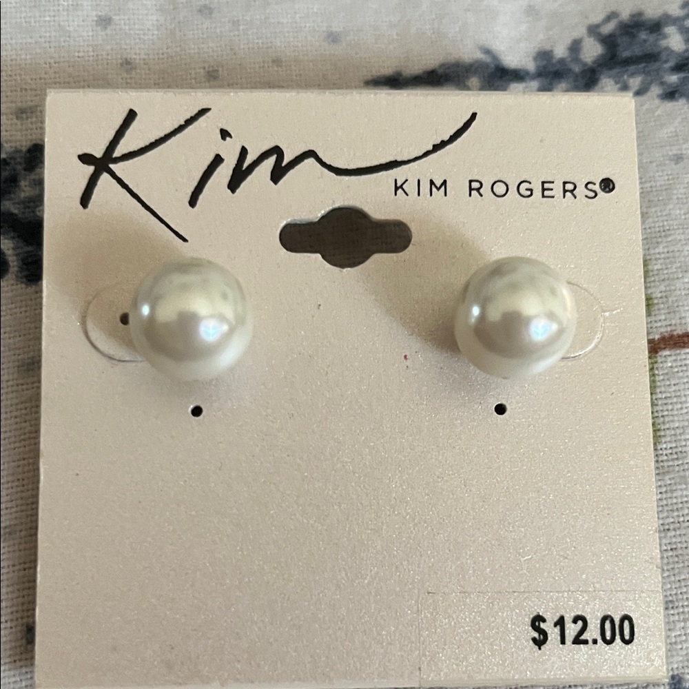 Kim Rogers Pearlescent Round Stud Earrings - Cream White